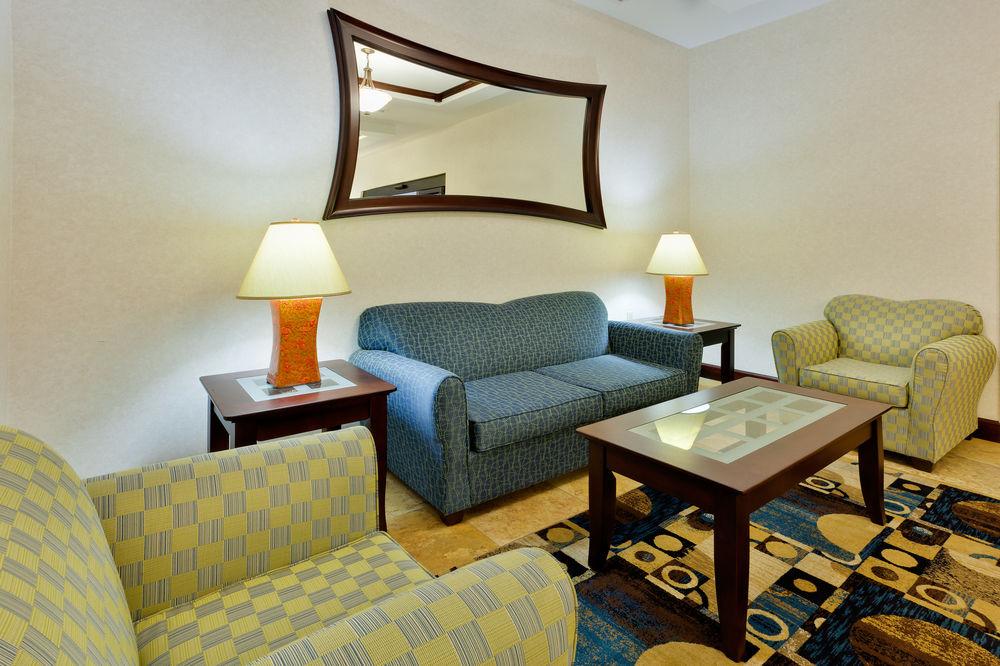 Holiday Inn Express & Suites White Haven - Poconos By Ihg Zewnętrze zdjęcie